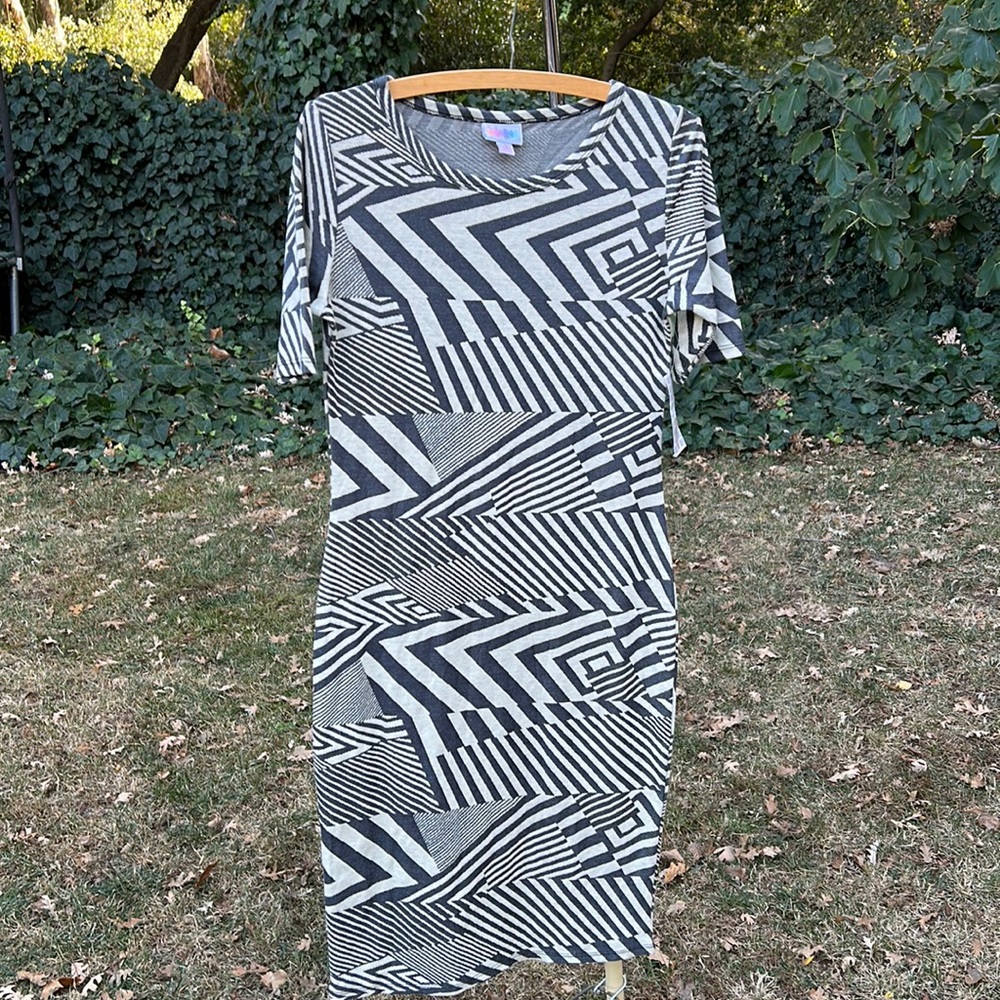 LulaRoe NWT geometric design dress